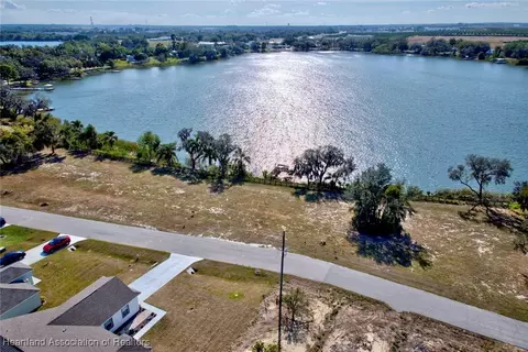 1221 Ridge Dr, Avon Park, FL 33825