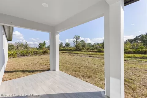 Exterior - 7335 Ancha St, Sebring, FL 33872 photo 2 of 3