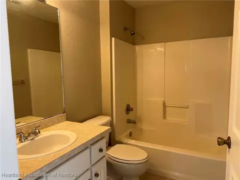 Bath - 3121 Dolphin Dr, Sebring, FL 33870 photo 1 of 1