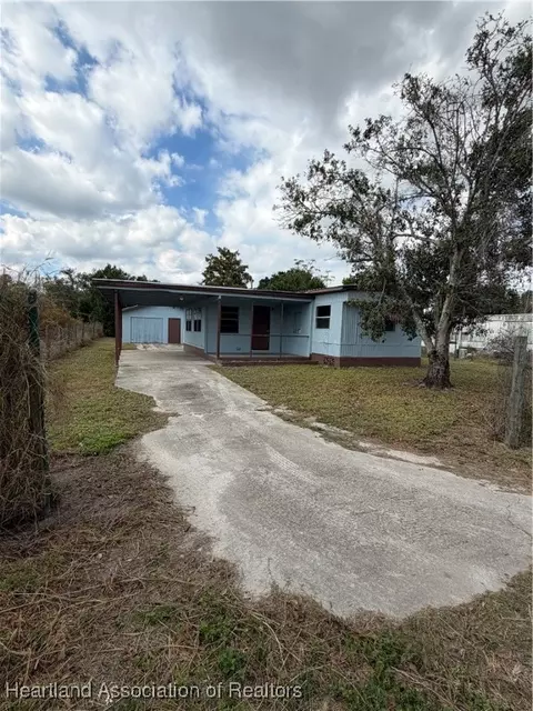 37 Melrose Ln, Lake Placid, FL 33852