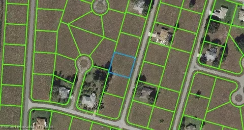 816 Winston Dr, Sebring, FL 33876