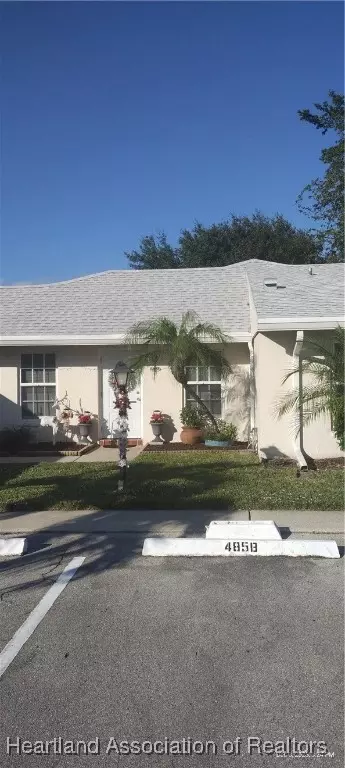 487 Holyoke Ln, Lake Worth, FL 33467