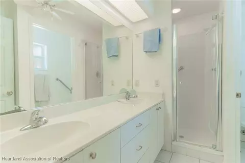 Bath - 201 Dells Dr, Sebring, FL 33876 photo 1 of 2