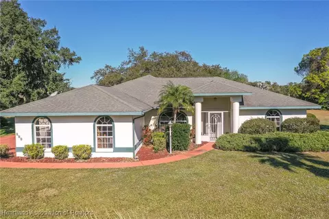 201 Dells Dr, Sebring, FL 33876