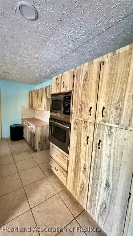 Kitchen - 5920 Cherry Rd, Sebring, FL 33875 photo 1 of 5