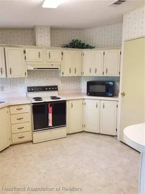 9125 Spur Path, Sebring, FL 33875 photo 4