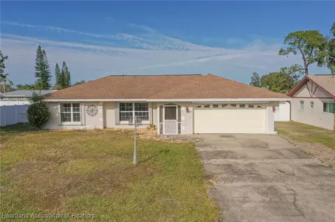 4202 Tangier St, Sebring, FL 33872