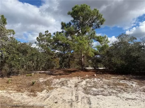 642 Lake Tina Dr, Lake Placid, FL 33852