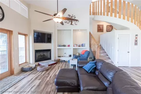 Living - 112 Wild Duck Pt, Lorida, FL 33857 photo 3 of 3