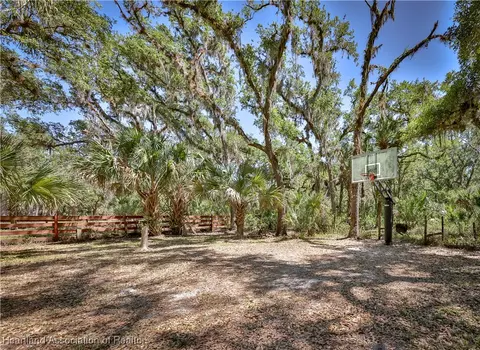 Exterior - 1050 Cracker Hammock, Sebring, FL 33875 photo 8 of 11