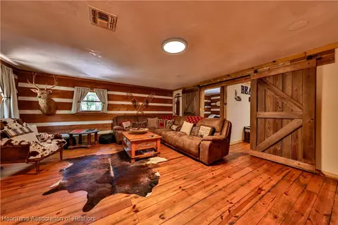 Living - 1050 Cracker Hammock, Sebring, FL 33875 photo 3 of 5