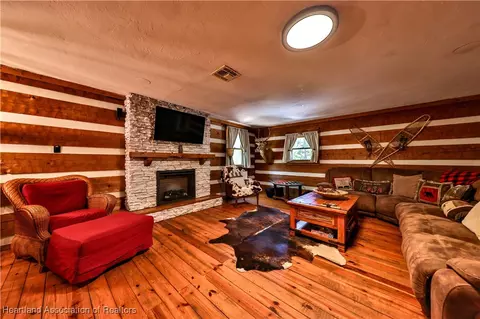 Living - 1050 Cracker Hammock, Sebring, FL 33875 photo 2 of 5