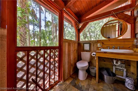 Bath - 1050 Cracker Hammock, Sebring, FL 33875 photo 5 of 5