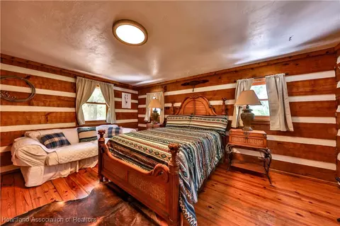 Bedroom - 1050 Cracker Hammock, Sebring, FL 33875 photo 5 of 7