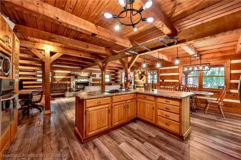 Kitchen - 1050 Cracker Hammock, Sebring, FL 33875 photo 1 of 4