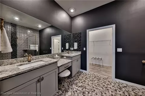 Bath - 1913 Pine Key Blvd, Sebring, FL 33870 photo 4 of 5