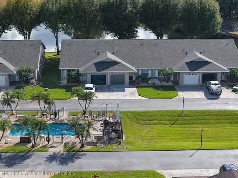 220 Country Club Dr, Lake Placid, FL 33852