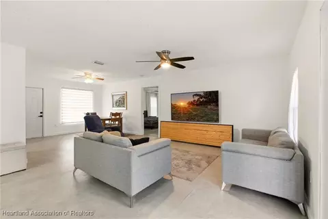 2124 Gardenview Rd, Sebring, FL 33870 photo 3
