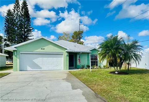 1643 Willow Run, Sebring, FL 33872