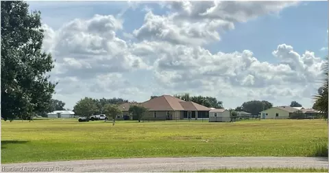 7001 Woodmont Ct, Sebring, FL 33876