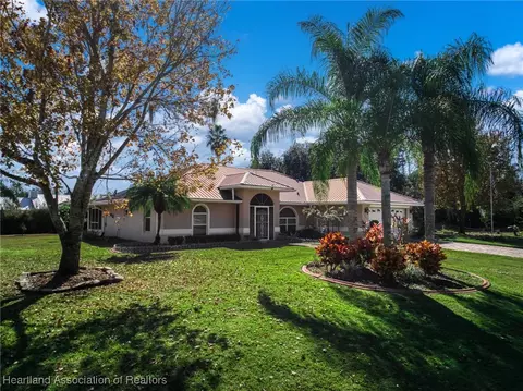 5811 Twisted Oaks Dr, Sebring, FL 33876