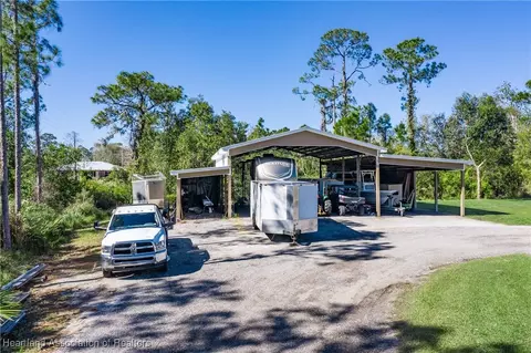 Exterior - 5931 Fig Rd, Sebring, FL 33875 photo 8 of 10