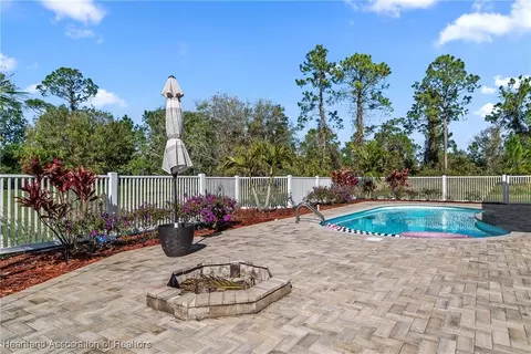 Exterior - 5931 Fig Rd, Sebring, FL 33875 photo 2 of 10