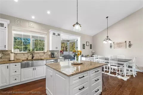 Kitchen - 5931 Fig Rd, Sebring, FL 33875 photo 5 of 6