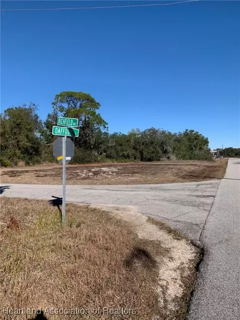 3101 Richfield Ave, Lake Placid, FL 33852