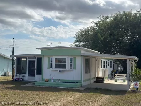 2568 Don Carlos Ave, Avon Park, FL 33825