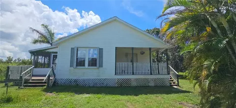 1300 Lakeshore Dr, Lorida, FL 33857 photo 4