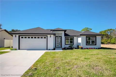 3915 El Rado Ave, Sebring, FL 33872