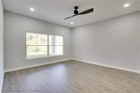 Living - 3905 Barbarossa Ave, Sebring, FL 33872 photo 7 of 8