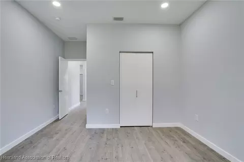Bedroom - 3905 Barbarossa Ave, Sebring, FL 33872 photo 8 of 10
