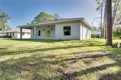Exterior - 3905 Barbarossa Ave, Sebring, FL 33872 photo 5 of 8