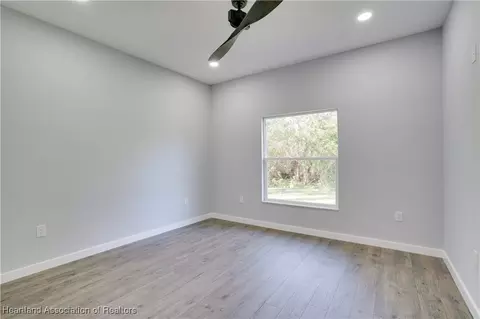 Bedroom - 3905 Barbarossa Ave, Sebring, FL 33872 photo 6 of 10