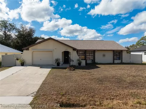 3909 El Rado Ave, Sebring, FL 33872