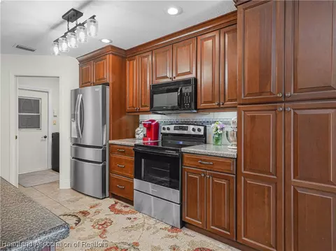 3206 Divot Rd, Sebring, FL 33872 photo 9