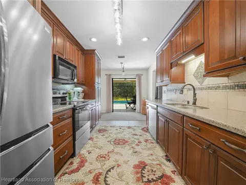 3206 Divot Rd, Sebring, FL 33872 photo 12