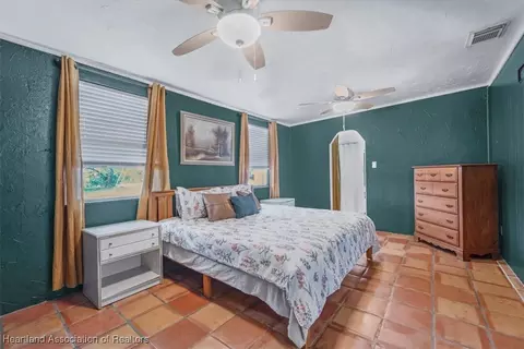 Bedroom - 1083 Sunset Strip, Okeechobee, FL 34974 photo 1 of 3
