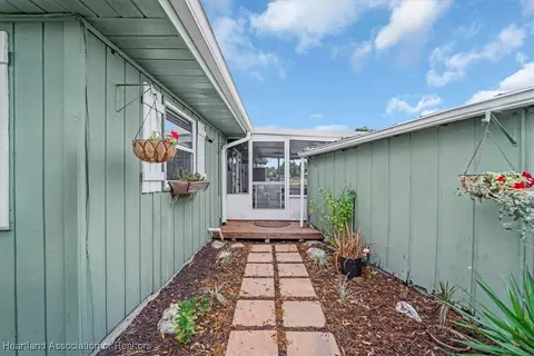 Exterior - 1083 Sunset Strip, Okeechobee, FL 34974 photo 9 of 12
