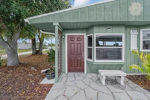 Exterior - 1083 Sunset Strip, Okeechobee, FL 34974 photo 2 of 12