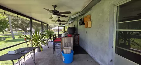 Exterior - 307 SW 10 St, Okeechobee, FL 34974 photo 4 of 5
