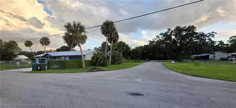 View/Area - 307 SW 10 St, Okeechobee, FL 34974 photo 2 of 2