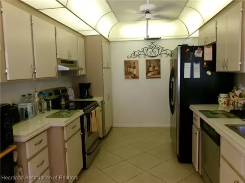 Kitchen - 757 Golfside Ln, Sebring, FL 33870 photo 1 of 3