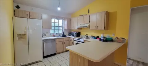 Kitchen - 4015 Bianca St, Sebring, FL 33872 photo 1 of 2