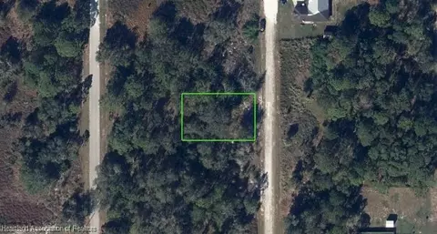 105 Woodmere Ave NE, Lake Placid, FL 33852
