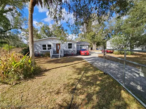 1367 County Road 731 Rd, Venus, FL 33960