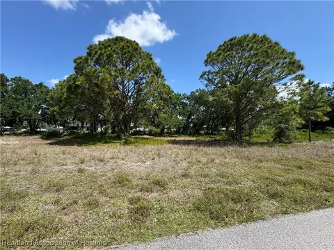 129 Dardanella Ave, Lake Placid, FL 33852