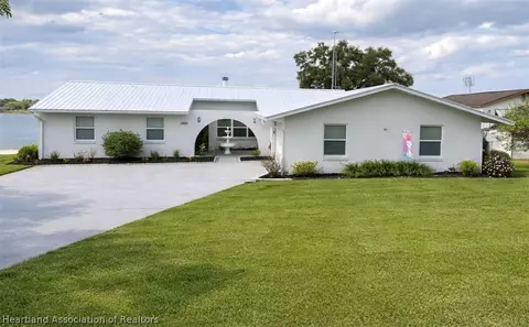 1369 NE Viola Rd, Avon Park, FL 33825